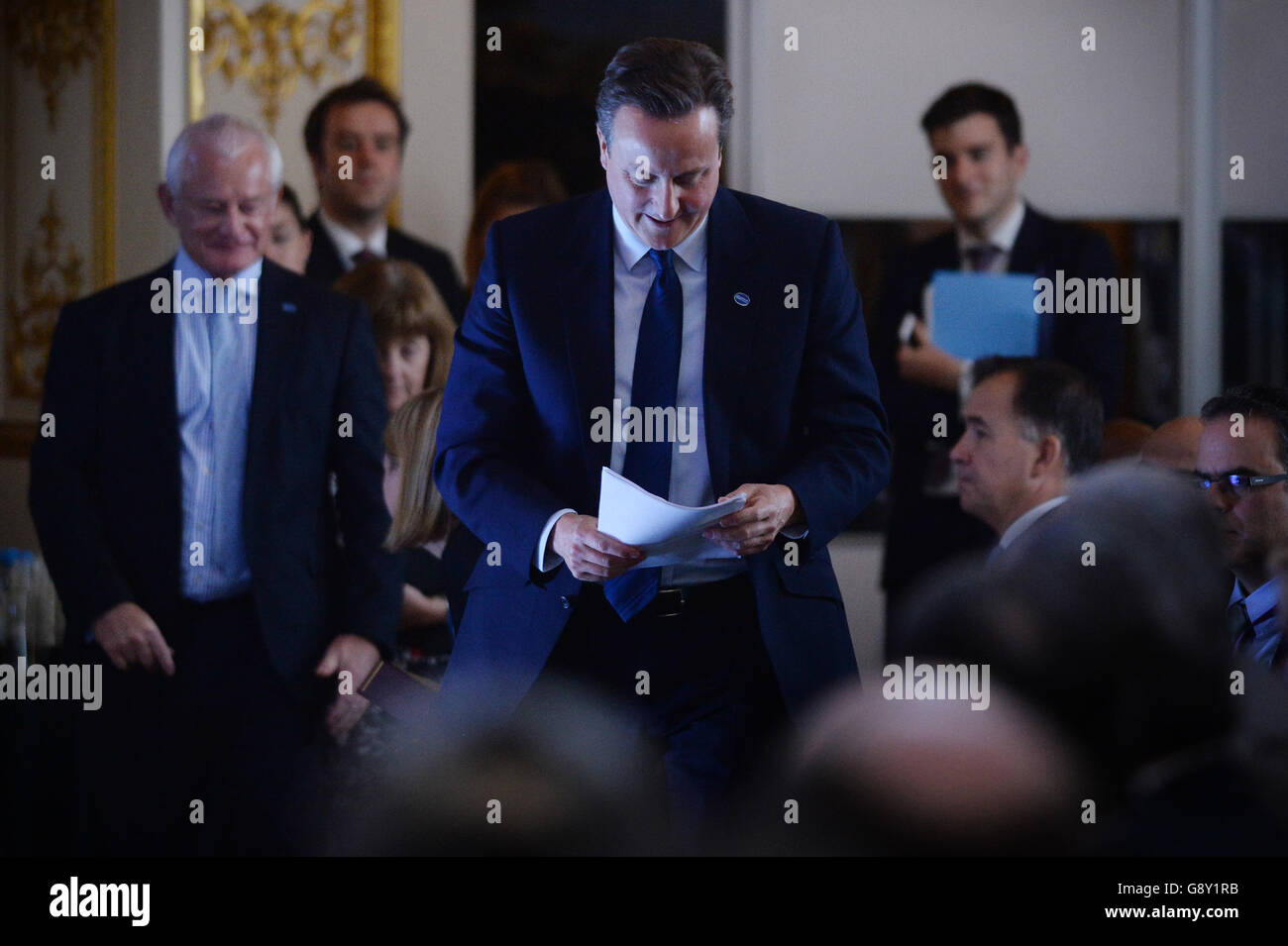 Il primo Ministro David Cameron parla durante la sessione finale al Vertice anticorruzione tenutosi a Lancaster House, Londra. Foto Stock