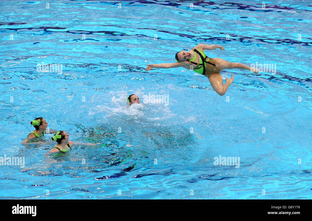 La Germania compete nella finale Synchronized Swimming Free Combination durante il quarto giorno dei Campionati europei di Aquatics al London Aquatics Centre di Stratford. PREMERE ASSOCIAZIONE foto. Data immagine: Giovedì 12 maggio 2016. Vedi la storia della PA IMMERSIONI a Londra. Il credito fotografico dovrebbe essere: John Walton/PA Wire. Foto Stock