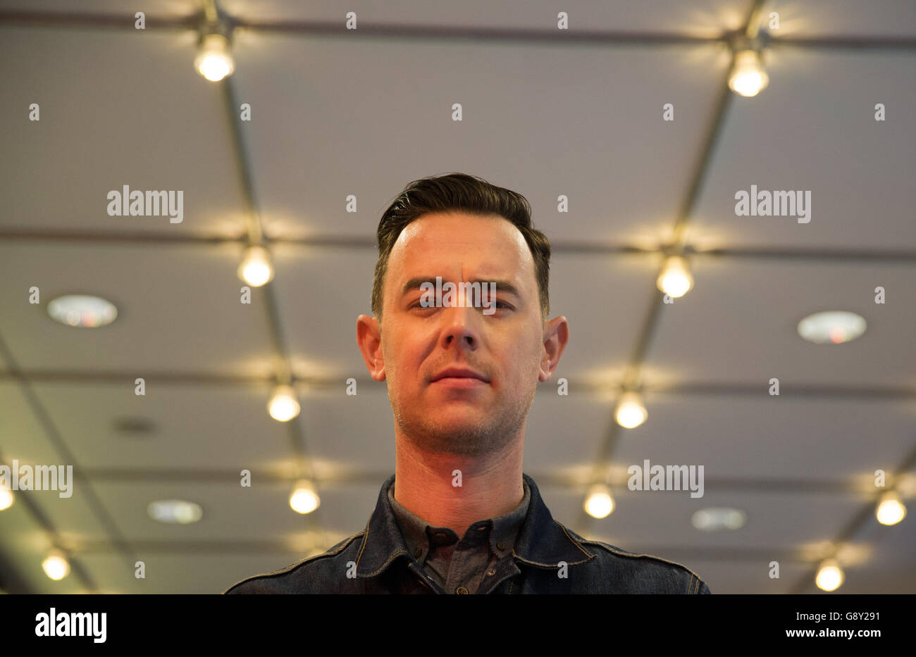 Colin Hanks debutto direttoriale Foto Stock