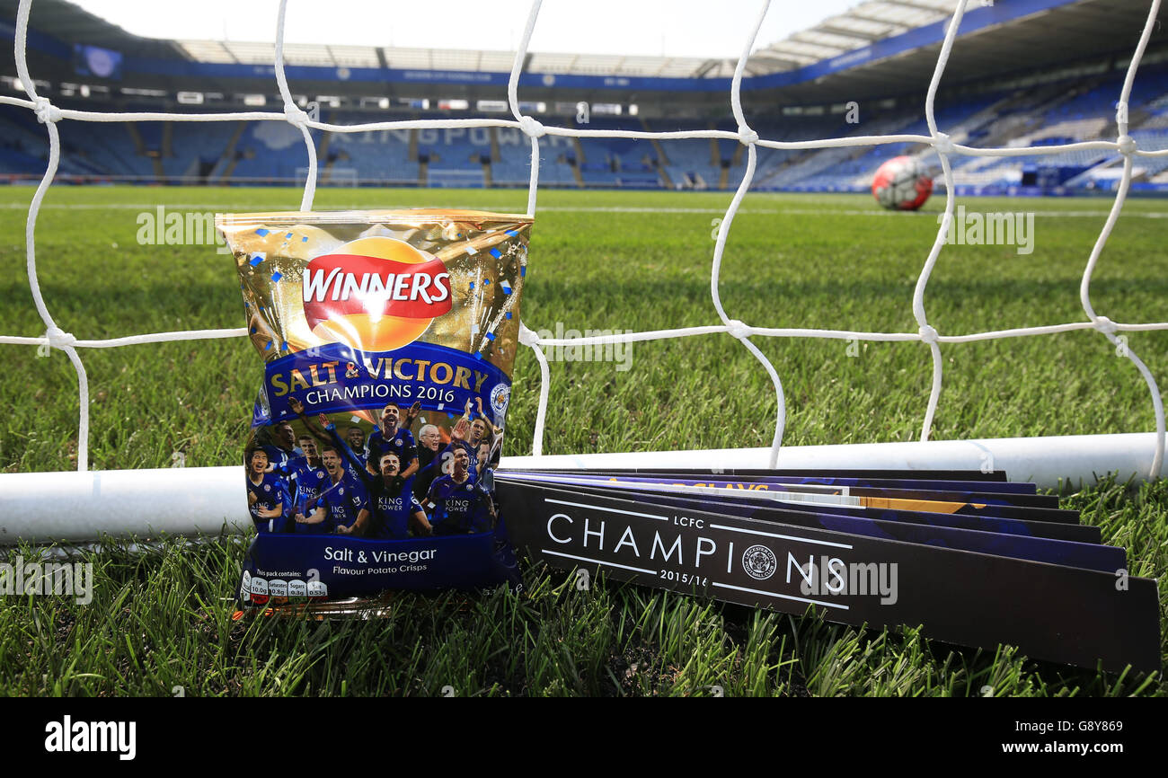 Una foto dell'edizione speciale Wallers critica 'Salt & Victory Champions 2016' prima del gioco tra Leicester City ed Everton. Foto Stock