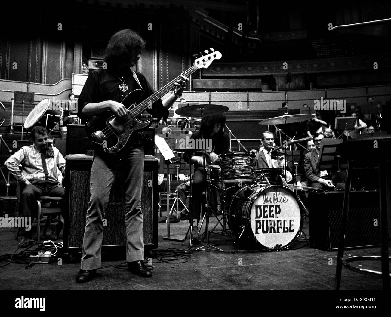 Deep Purple durante le prove di tonights del Comcerto del gruppo per il gruppo e Orchestra, composto dall'organista del gruppo, Jon Lord. 141870-3 Foto Stock