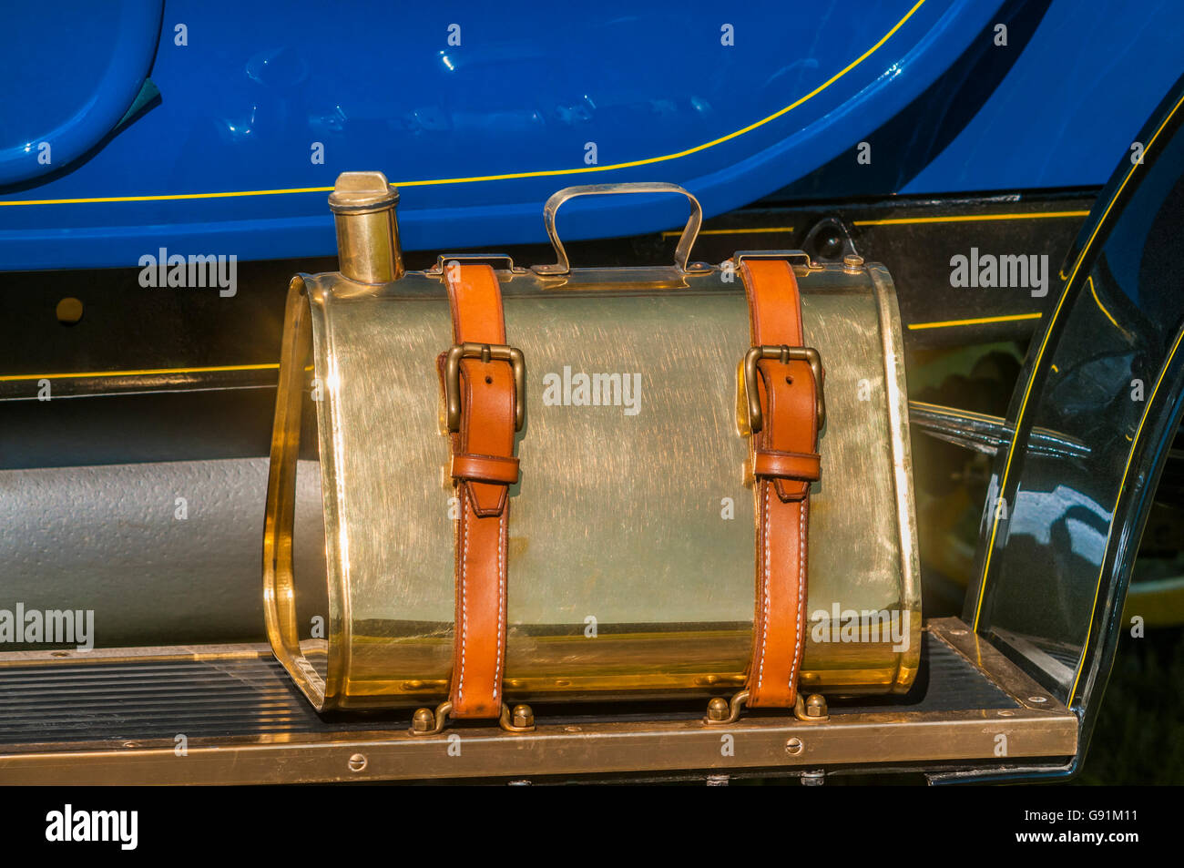 Ricambio serbatoio benzina dettaglio di auto d'epoca - Francia. Foto Stock