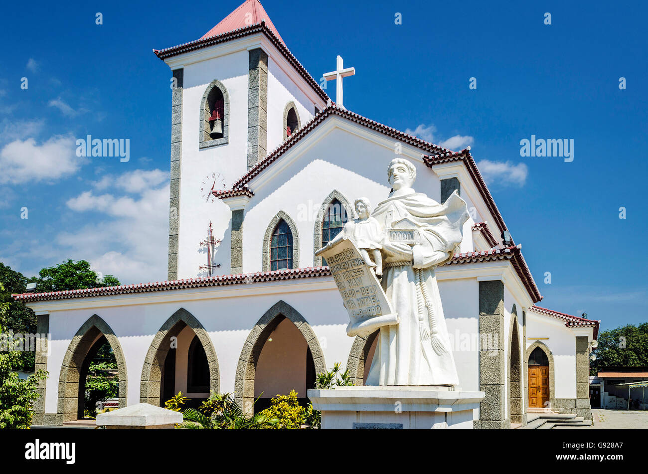 Il portoghese chiesa cattolica cristiana punto di riferimento nel centro di Dili Città Timor orientale Foto Stock