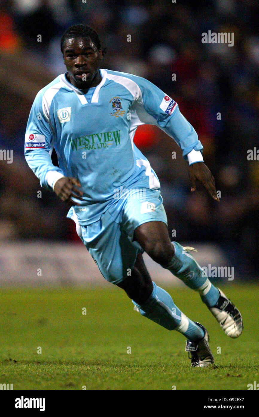 Calcio - FA Cup - Secondo round - Mansfield Town v Grays Athletic - Mulino di campo Foto Stock