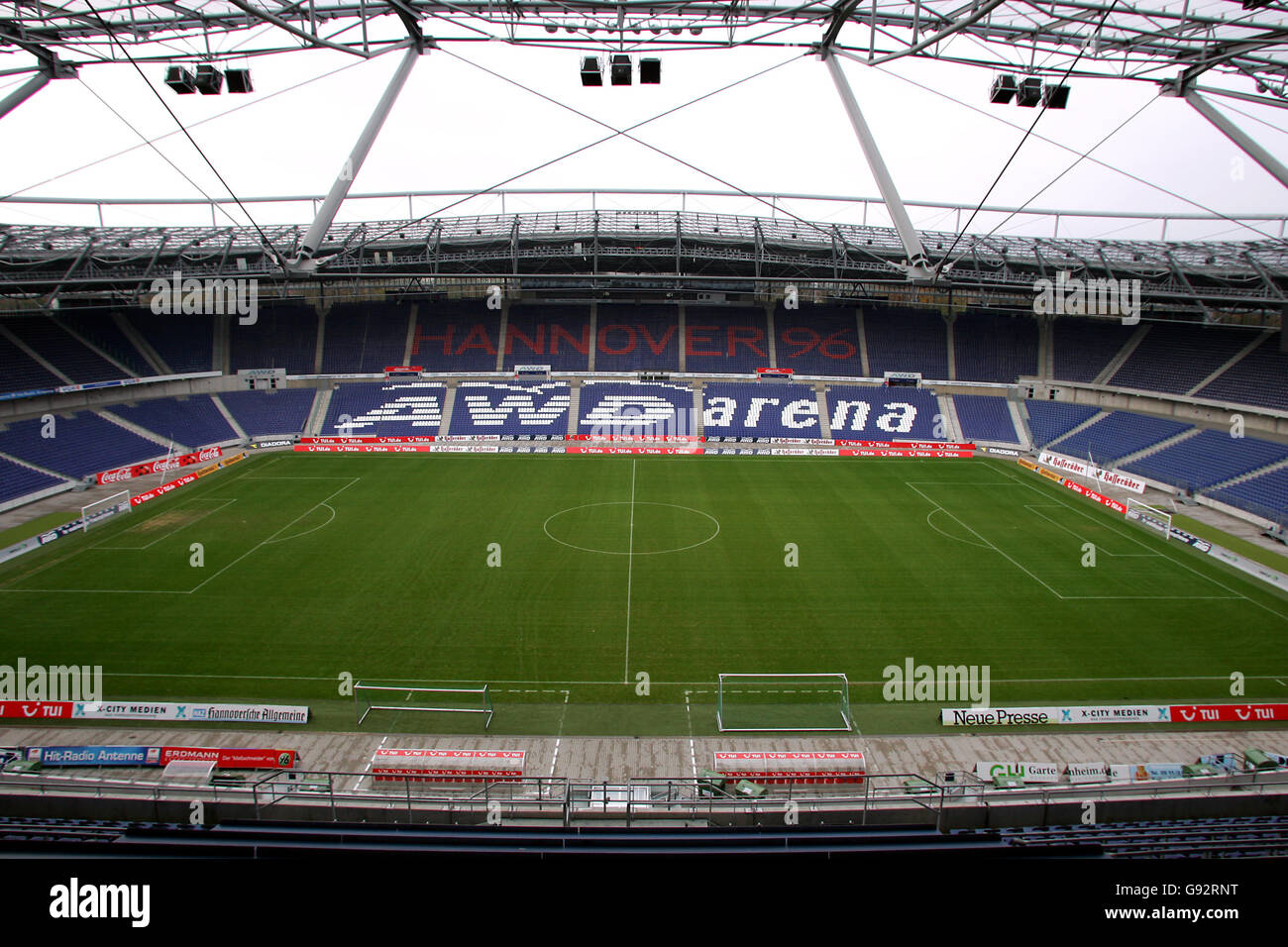 Calcio - stadi della Coppa del mondo FIFA 2006 - AWD Arena - Hannover. Vista generale della AWD Arena Foto Stock