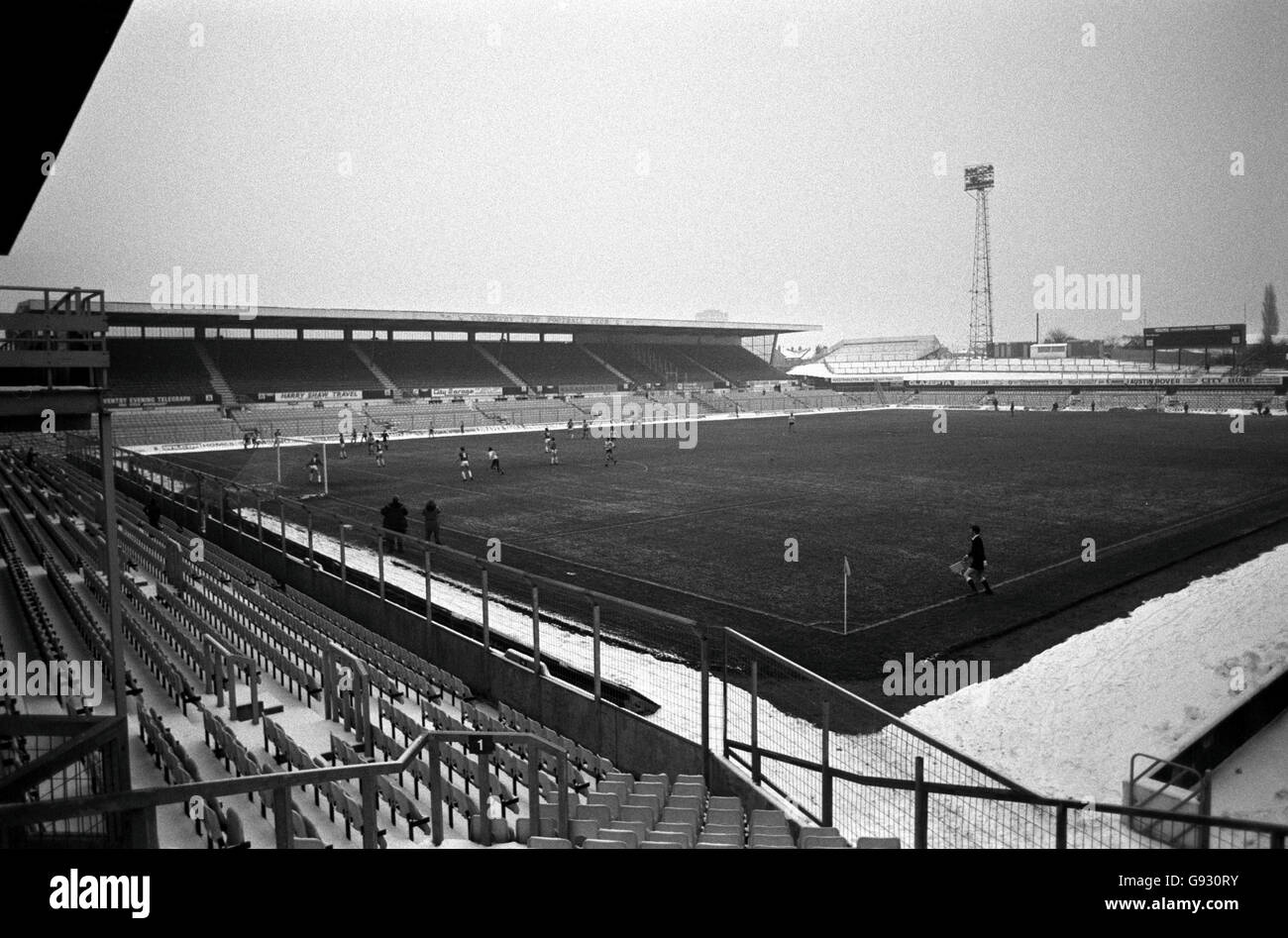 La giustizia è stata fatta mentre Leicester City batte ancora una volta il non-campionato Burton Albion 1-0, in questo l'atmosfera ghostlike di una terra vuota di Coventry. Foto Stock