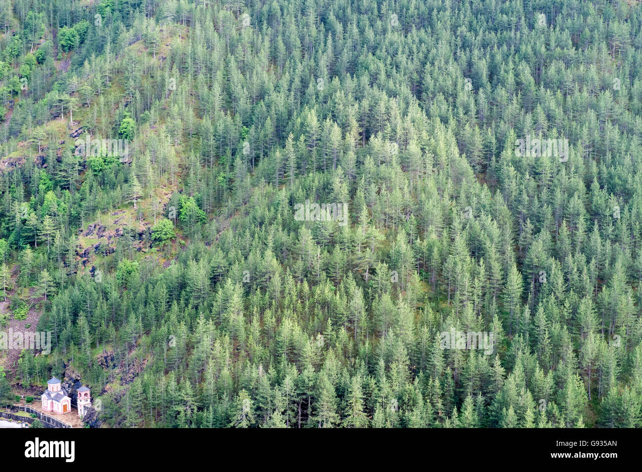 Mokra Gora (montagna) e la chiesa. Foto Stock