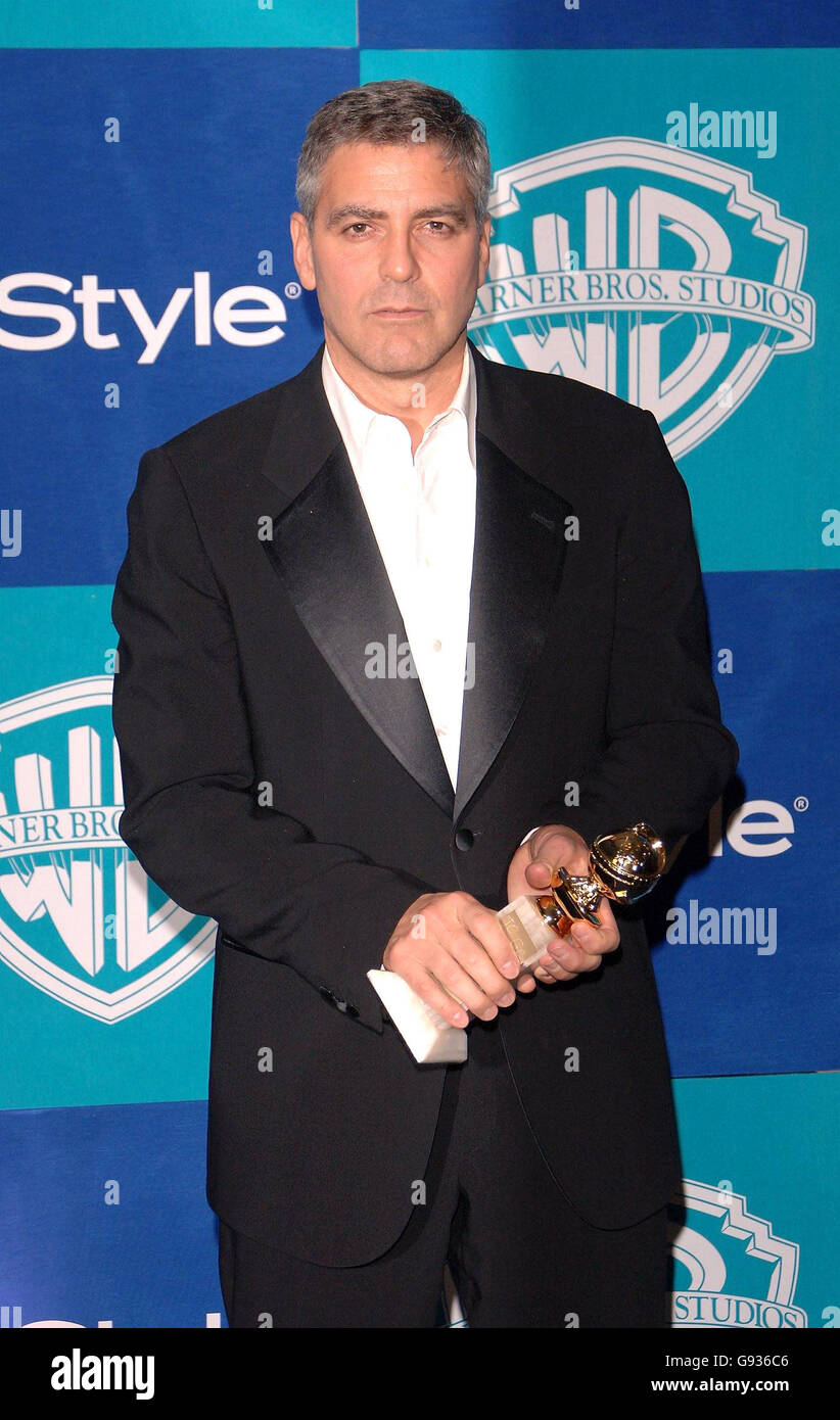 L'attore americano George Clooney arriva al in Style Magazine e Warner Bros. Studios post Golden Globes party con la migliore perfromance da parte di un attore in un ruolo di supporto in un premio cinematografico che ha ricevuto per Syriana arriva al in Style Magazine e Warner Bros. Studios post Golden Festa dei globi al Beverly Hilton Hotel, Los Angeles, USA Lunedi 16 Gennaio 2006. Foto Stock