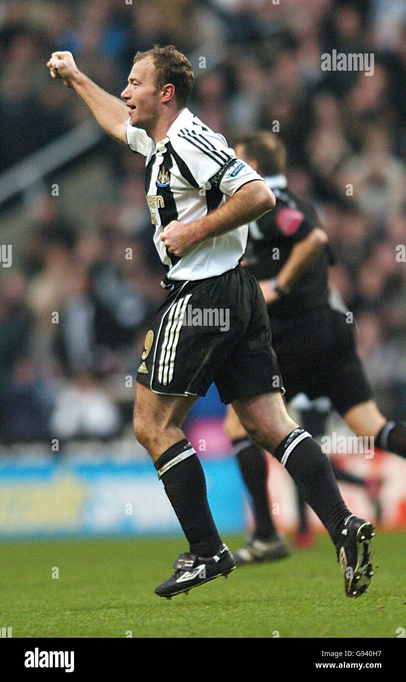 Calcio - FA Barclays Premiership - Newcastle United v Portsmouth - St James Park Foto Stock