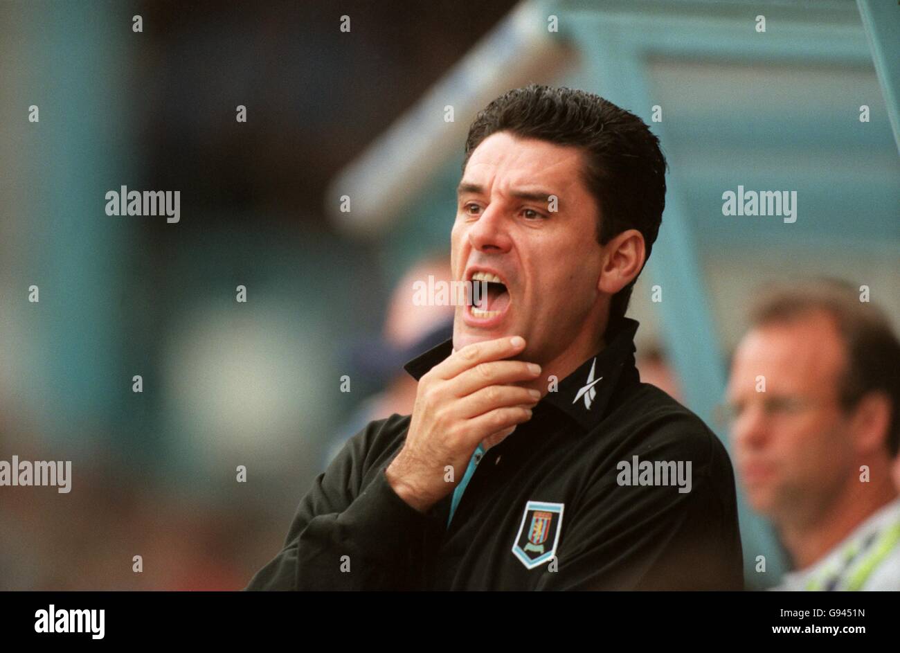 Calcio - fa Carling Premiership - Coventry City v Aston Villa. John Gregory, direttore di Aston Villa Foto Stock