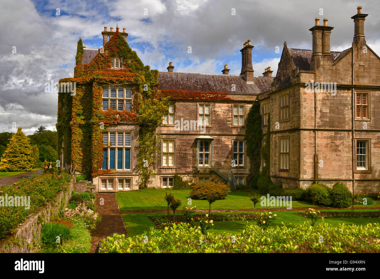 Muckross House, parco nazionale di Killarney, Killarney, County Kerry, Irlanda Foto Stock