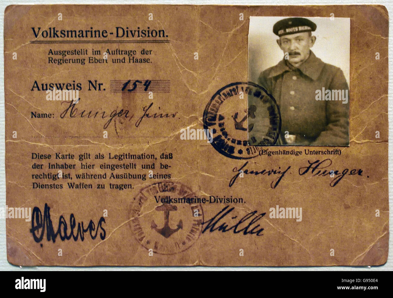 Ausweis Divisione Volksmarine 1918 ID card di un membro della rivoluzionaria divisione navale prima guerra mondiale la Germania Foto Stock
