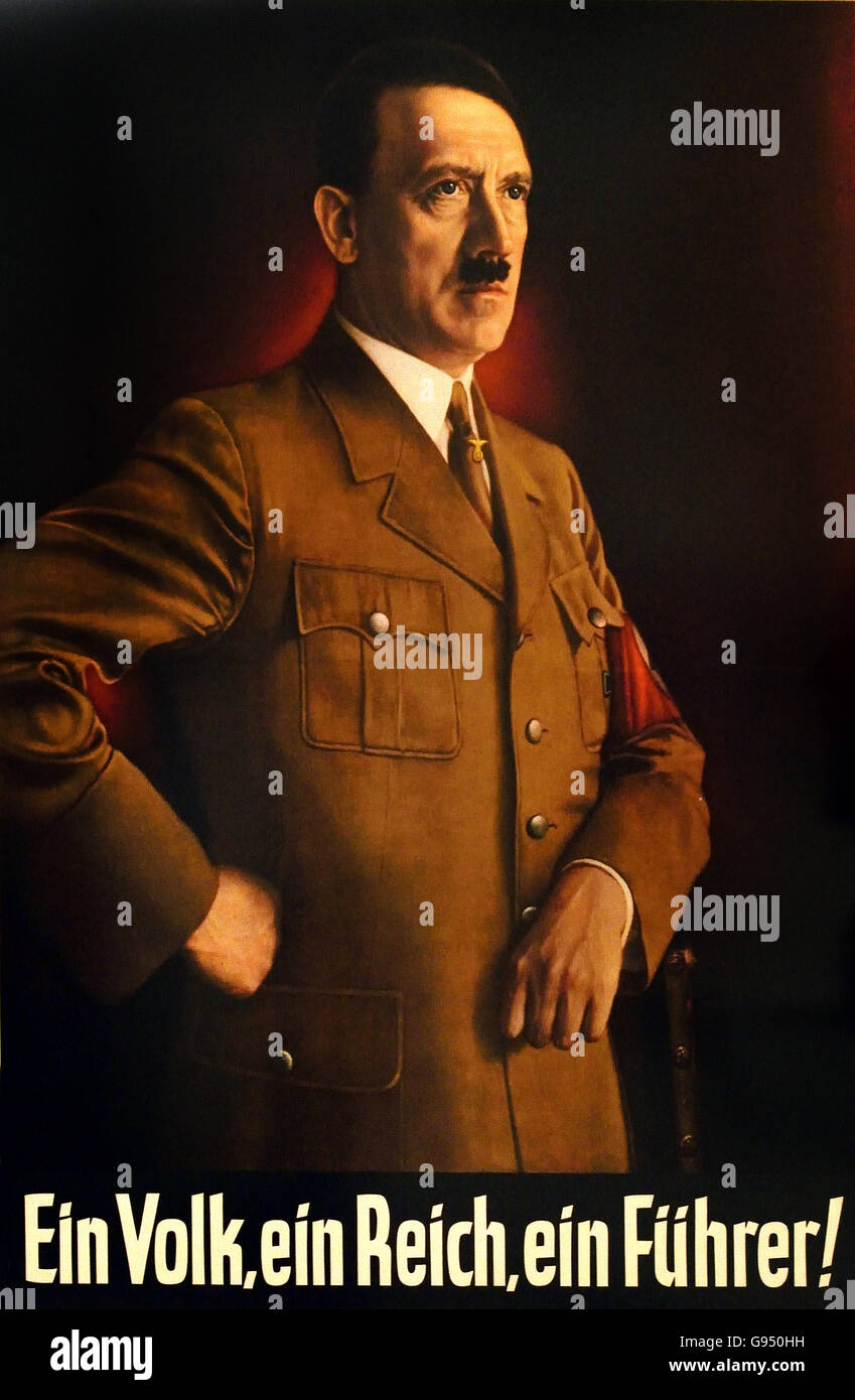 Poster di propaganda tedesco storico del 1938 con la scritta "Ein Volk, ein Reich, ein Führer!" raffigurante un ritratto idealizzato di Adolf Hitler, la Germania nazista. Ein Volk ein Reich ein Führer - Una nazione un impero un leader Berlino Germania nazista (Poster di propaganda) Foto Stock
