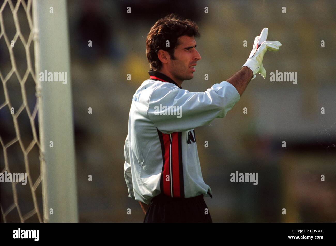 Calcio - Coppa UEFA - prima tappa seconda tappa - Bologna v Sporting Lisbona. Francesco Antonioli, portiere di Bologna Foto Stock