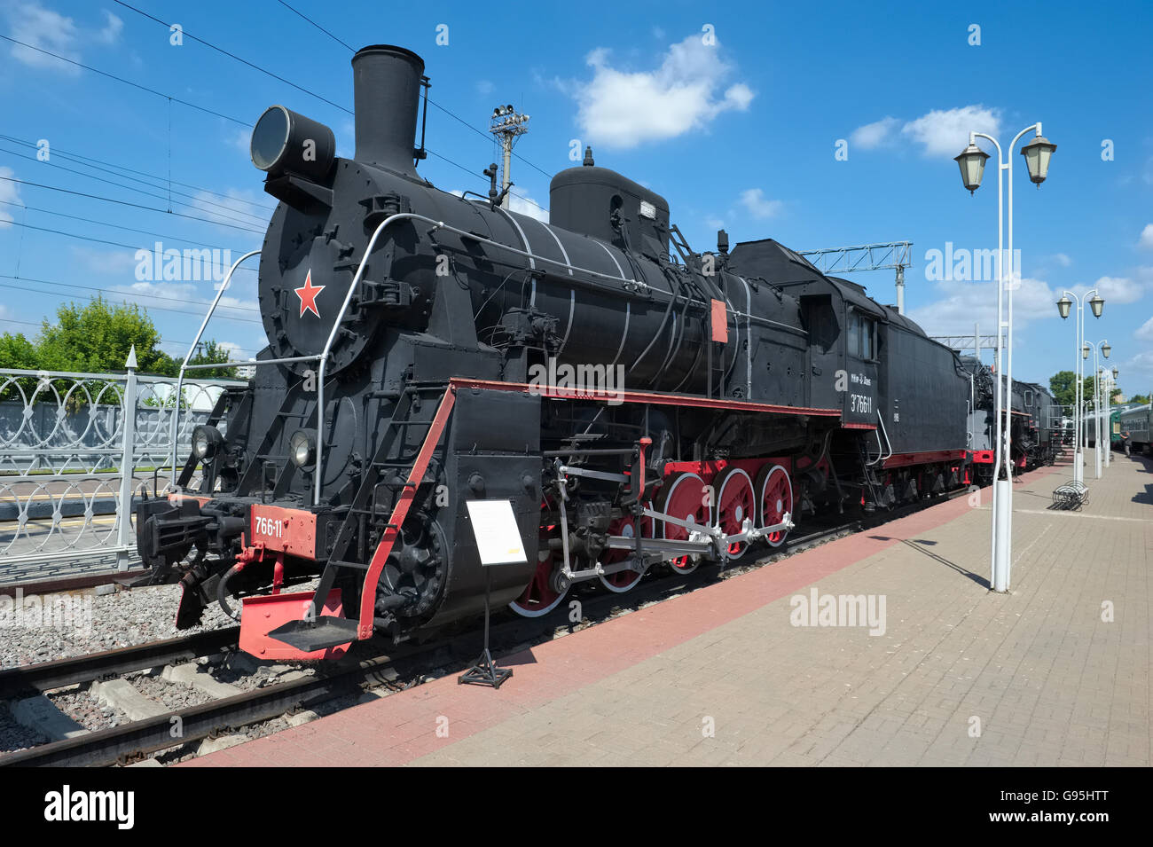 Museo del trasporto ferroviario della stazione di Mosca, cargo locomotiva a vapore Er 766-11, costruito nel 1949 su 'MAVAG' impianto in Ungheria Foto Stock