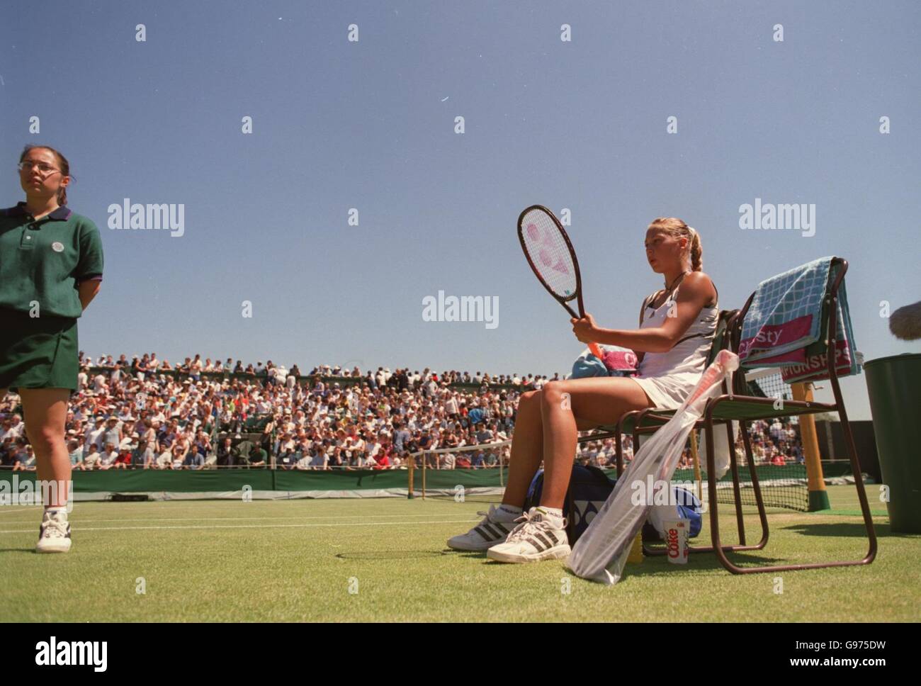 Tennis - campionati di Wimbledon - Donne Singoli - Terzo Round - Anna Kournikowa v Ines Gorrochategui Foto Stock