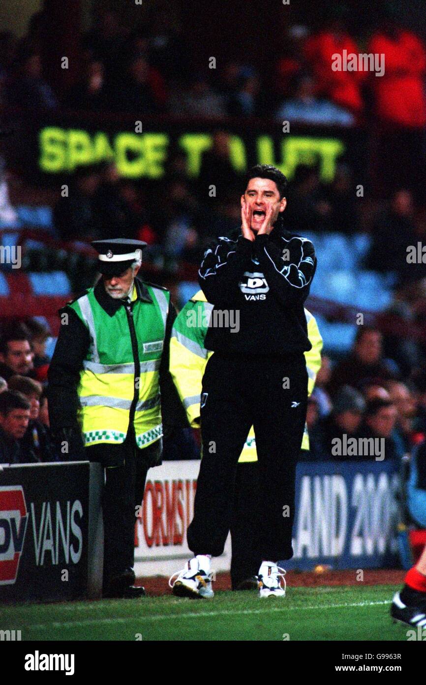 Calcio - Coppa Worthington - quarto turno - Aston Villa v Southampton. John Gregory, responsabile Aston Villa Foto Stock