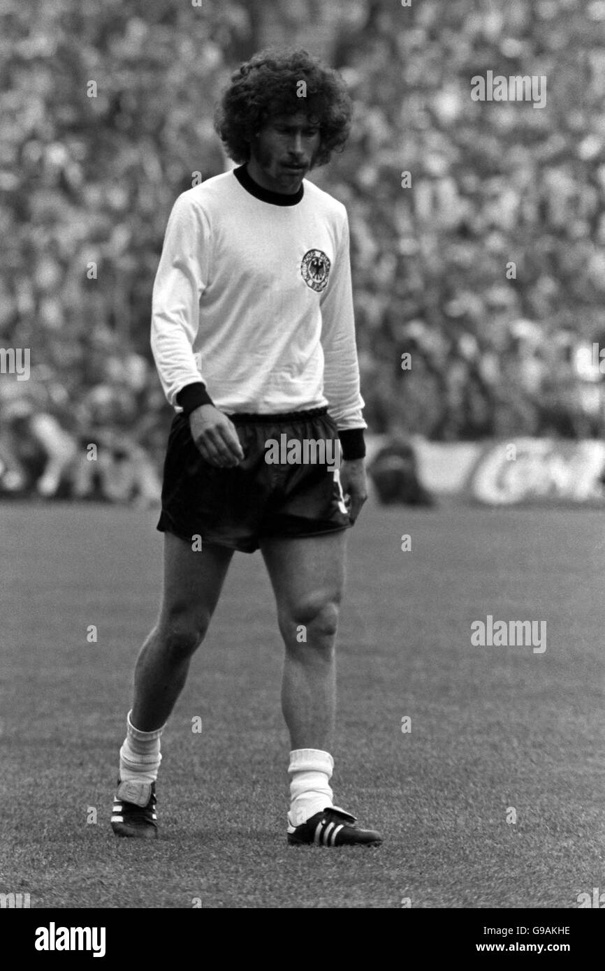 Calcio - Coppa del mondo Germania Ovest 1974 - finale - Germania Ovest / Olanda. Paul Breitner, Germania occidentale Foto Stock