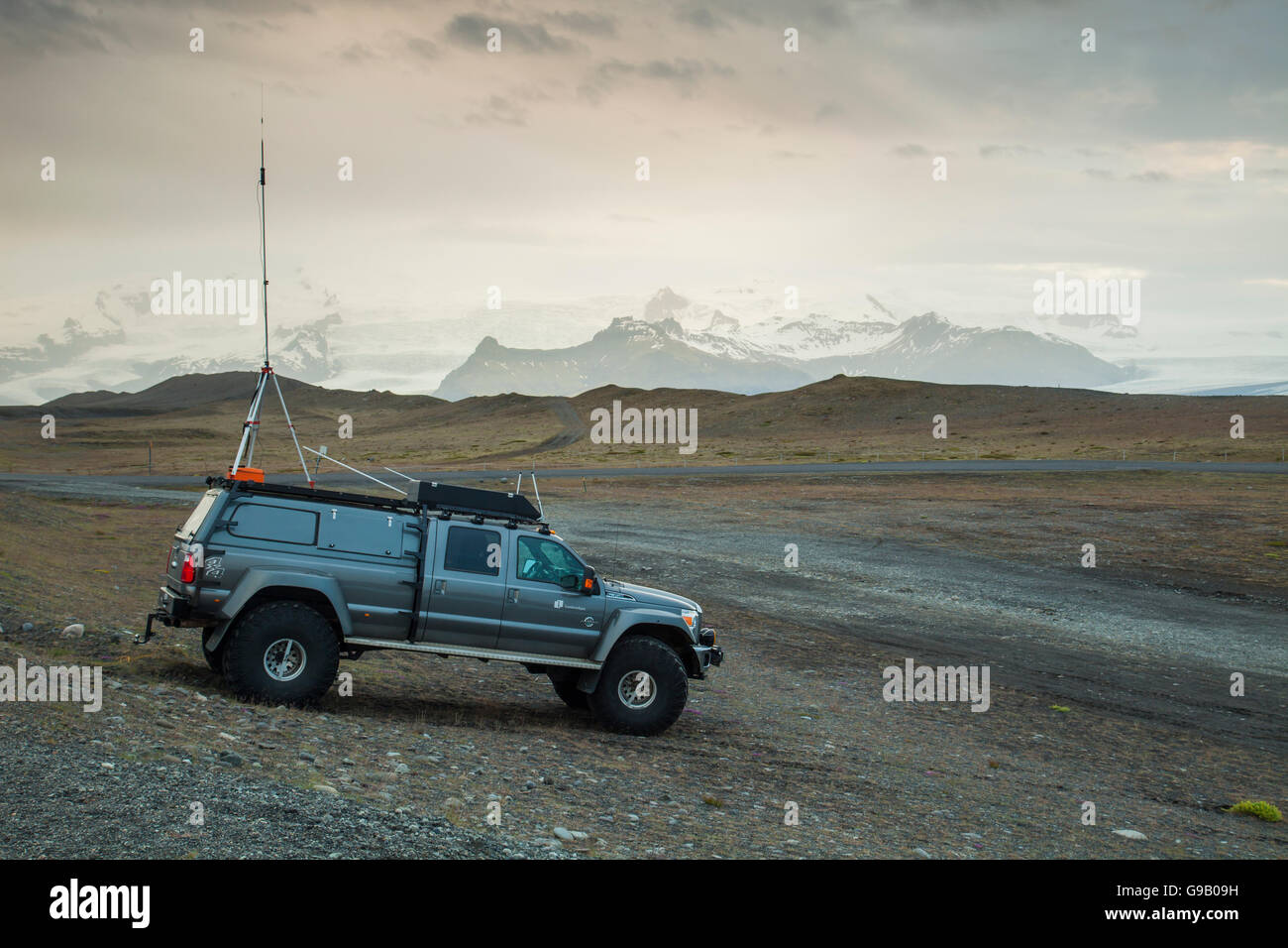 Veicolo fuoristrada a Jokulsarlon, Islanda. Foto Stock