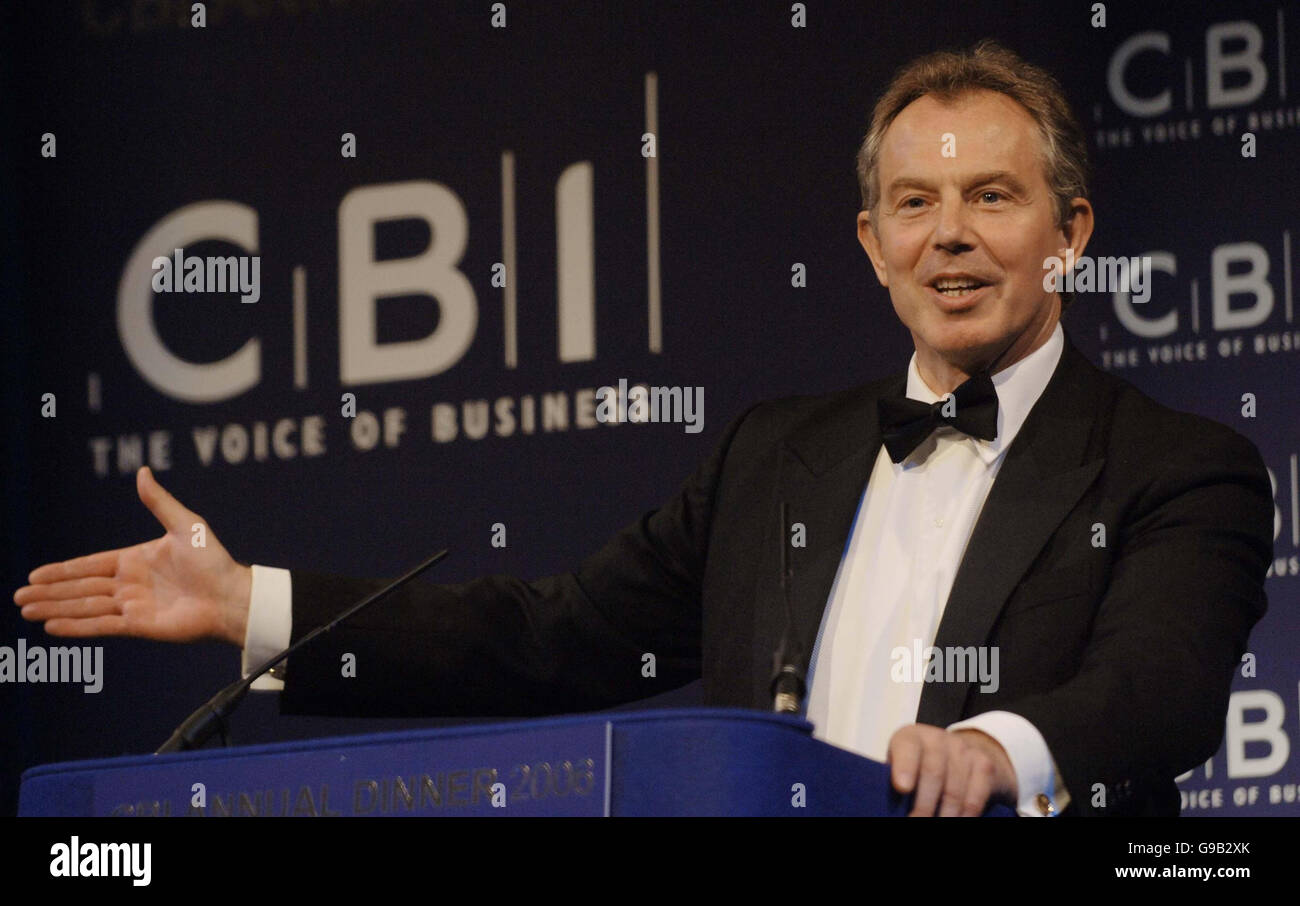 Il Premier Minster britannico Tony Blair ha tenuto un discorso alla cena annuale della CBI a Londra. Foto Stock