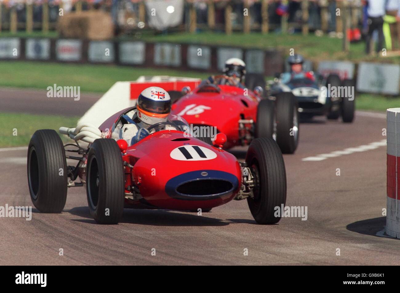 Motor Racing - Goodwood revivalist Meeting - The Richmond Trophy. Derek Bell in un 1959 Cooper T51 Maserati Foto Stock