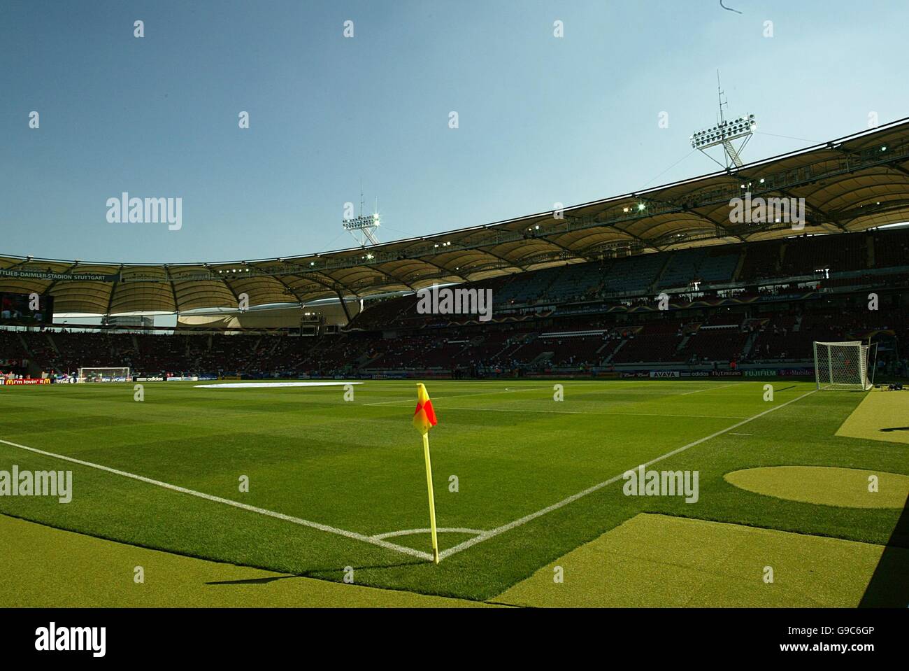 Calcio - Coppa del mondo FIFA 2006 Germania - Gruppo G - Francia / Svizzera - Gottlieb-Daimler-Stadion. Gottlieb-Daimler-Stadion Foto Stock