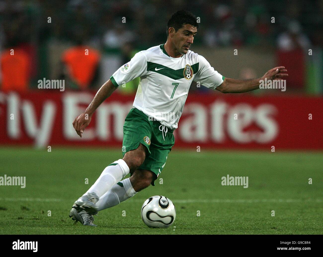 Calcio - Coppa del mondo FIFA 2006 Germania - Gruppo D - Messico / Angola - AWD Arena. Antonio Zinha, Messico Foto Stock