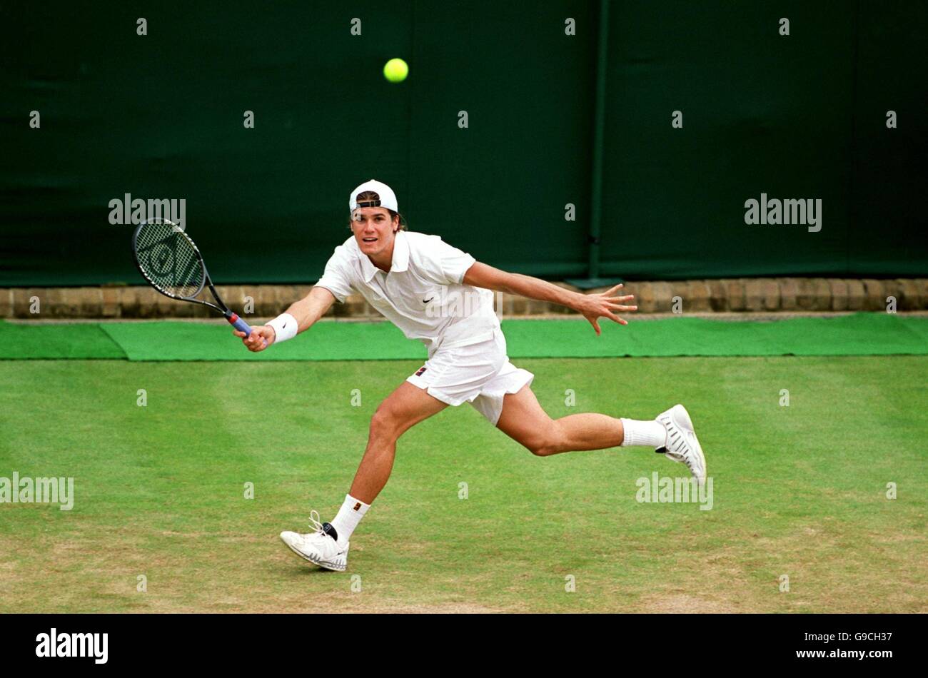 Tommy Haas in azione durante il suo terzo giro di perdita a Marc Rosset Foto Stock