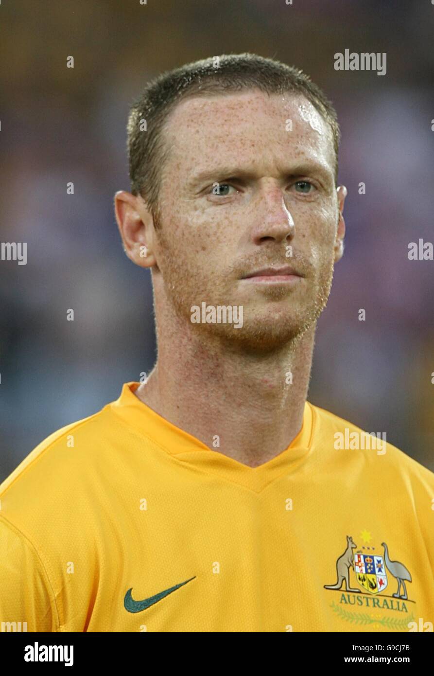 Calcio - Coppa del mondo FIFA 2006 Germania - Gruppo F - Croazia / Australia - Gottlieb-Daimler-Stadion. Craig Moore, Australia Foto Stock