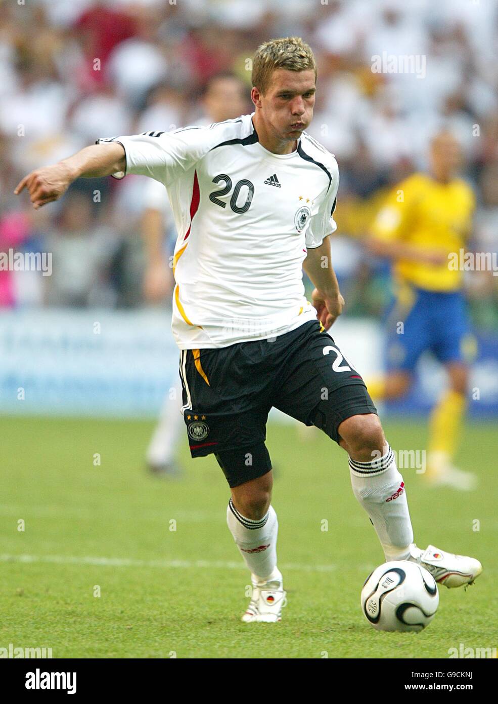 Calcio - Coppa del mondo FIFA 2006 Germania - secondo turno - Germania contro Svezia - Allianz Arena. Lukas Podolski, Germania Foto Stock