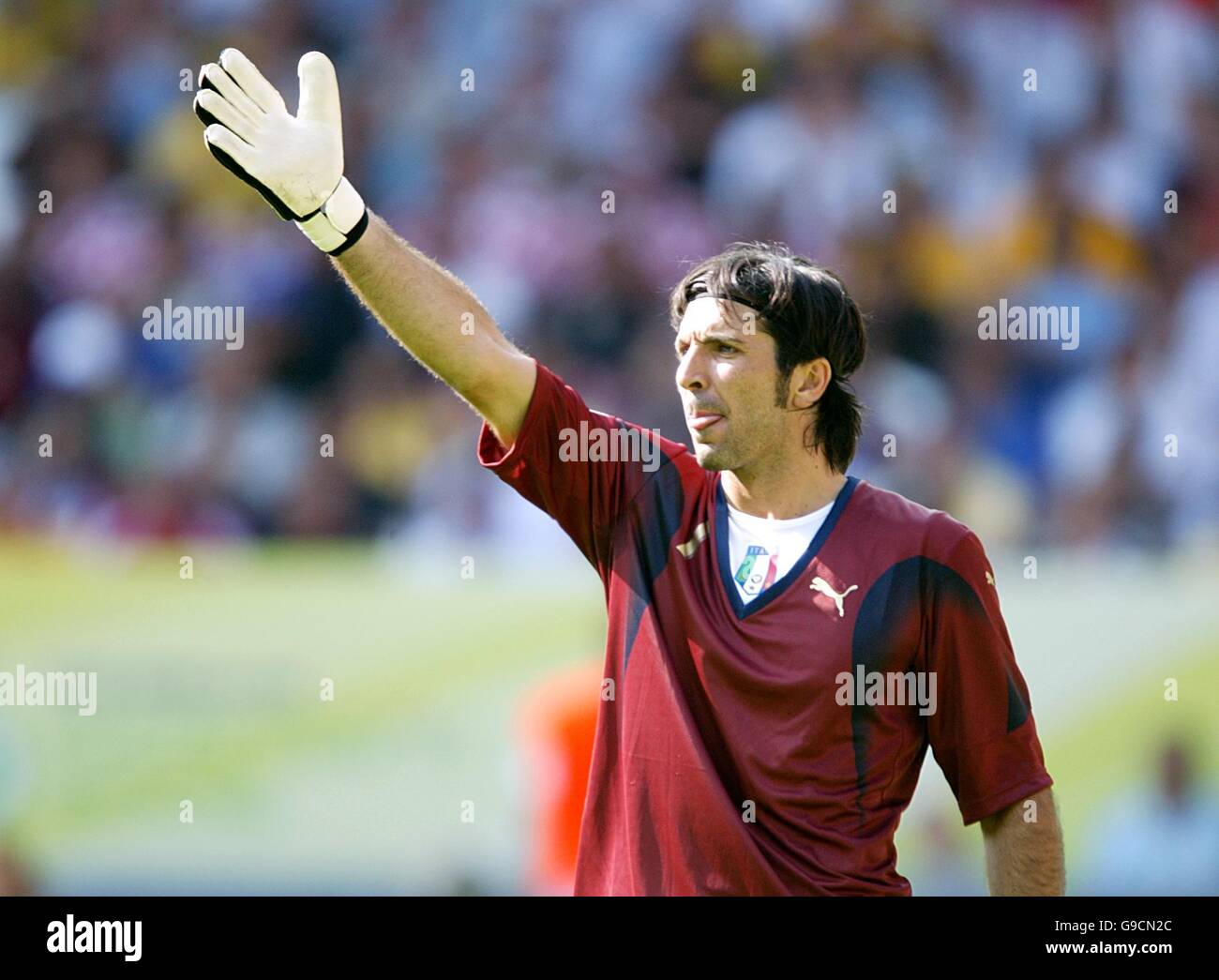 Calcio - 2006 FIFA World Cup Germany - Secondo round - Italia v Australia - Fritz-Walter-Stadion Foto Stock