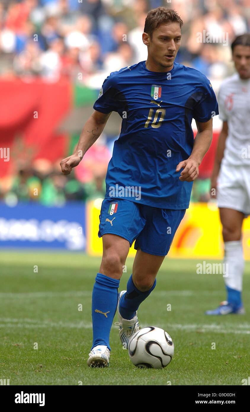Calcio - 2006 FIFA World Cup Germany - Gruppo E - Repubblica Ceca v Italia - AOL Arena Foto Stock