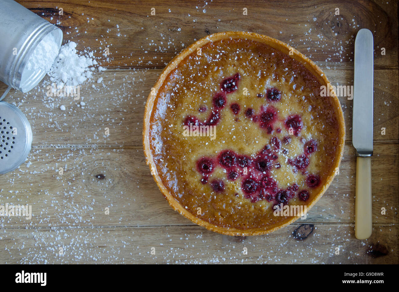 Sciroppo di melassa e lampone tart Foto Stock