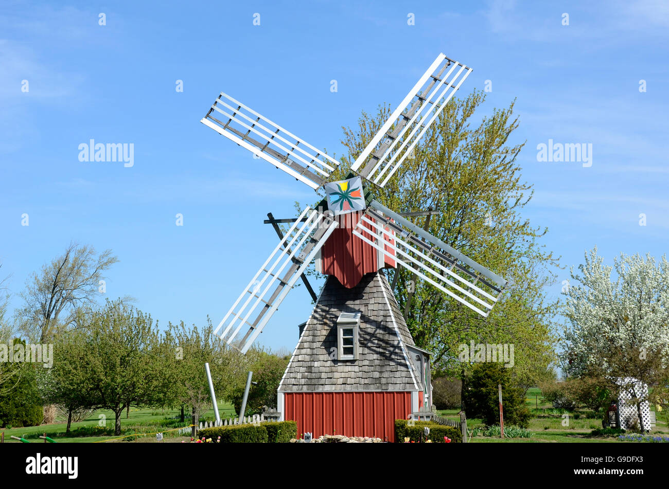 Il mulino a vento a Veldheer azienda durante il tulip time festival in Olanda, Michigan Foto Stock