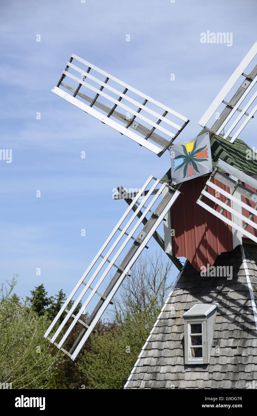 Il mulino a vento a Veldheer azienda durante il tulip time festival in Olanda, Michigan Foto Stock