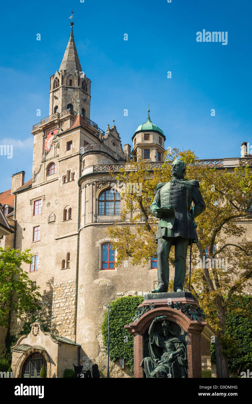 Vista del Karl Anton piazza di Sigmaringen e la statua del Principe Karl Anton di Hohenzollern-Sigmaringen Foto Stock