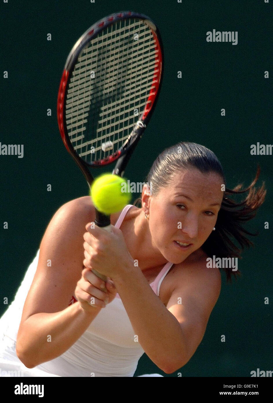 Jelena Jankovic in Serbia e Montenegro in azione contro la Venus Williams degli Stati Uniti durante il terzo round dell'All England Lawn Tennis Championships a Wimbledon. Foto Stock