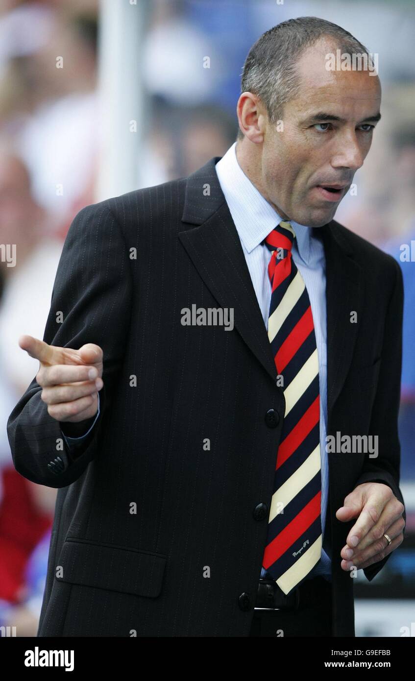 Calcio - partita amichevole - Rangers / Middlesbrough - Glasgow. Paul le Guen, direttore dei Rangers, durante la partita amichevole contro Middlesbrough all'Ibrox Stadium di Glasgow. Foto Stock