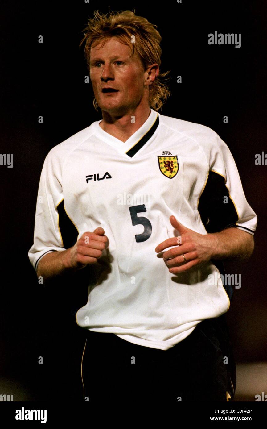 Calcio - Coppa del mondo 2002 qualificatore - Gruppo sei - San Marino / Scozia. Colin Hendry, Scozia Foto Stock