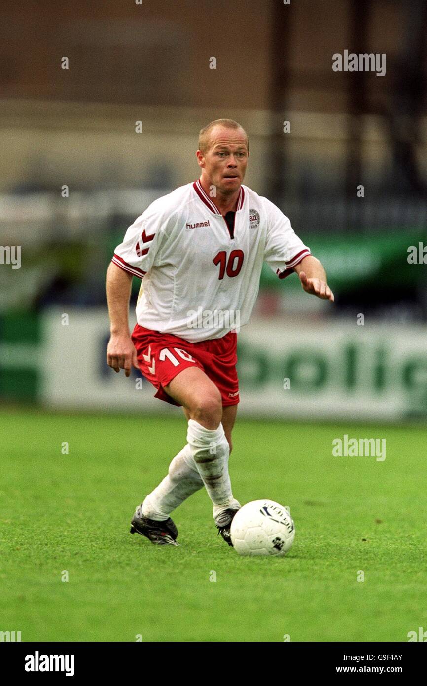 Calcio - Coppa del mondo 2002 qualificatore - Gruppo tre - Irlanda del Nord / Danimarca. Stig Tofting, Danimarca Foto Stock