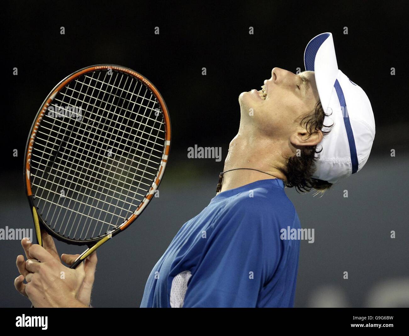 Andy Murray della Gran Bretagna celebra dopo la vittoria sul Robert Kendrick degli Stati Uniti durante la prima partita al US Open di Flushing Meadow, New York. Foto Stock