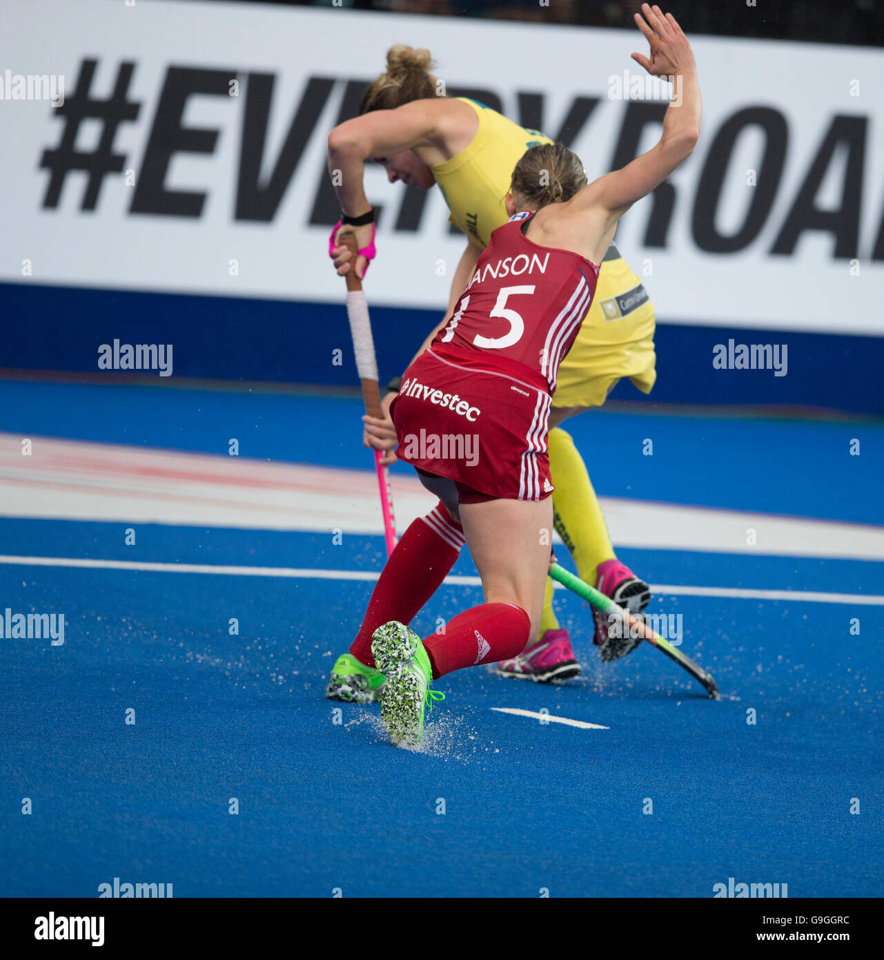 Investec donna Hockey campione del Trofeo Londra Giugno 2016. Alex Danson, GB v Edwina osso, Australia Foto Stock