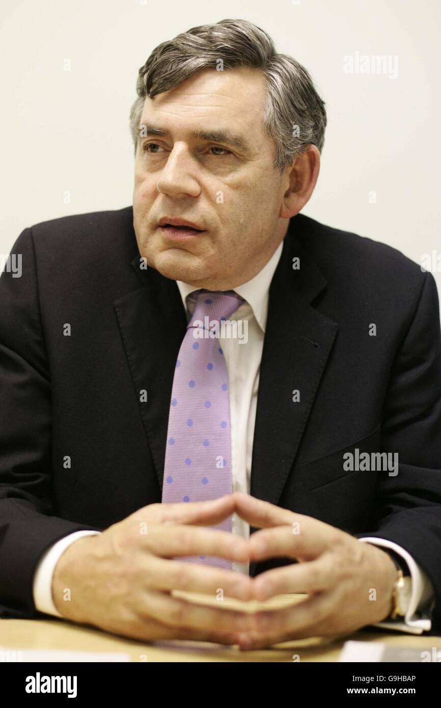Gordon Brown annuncia iniziativa aziendale Foto Stock