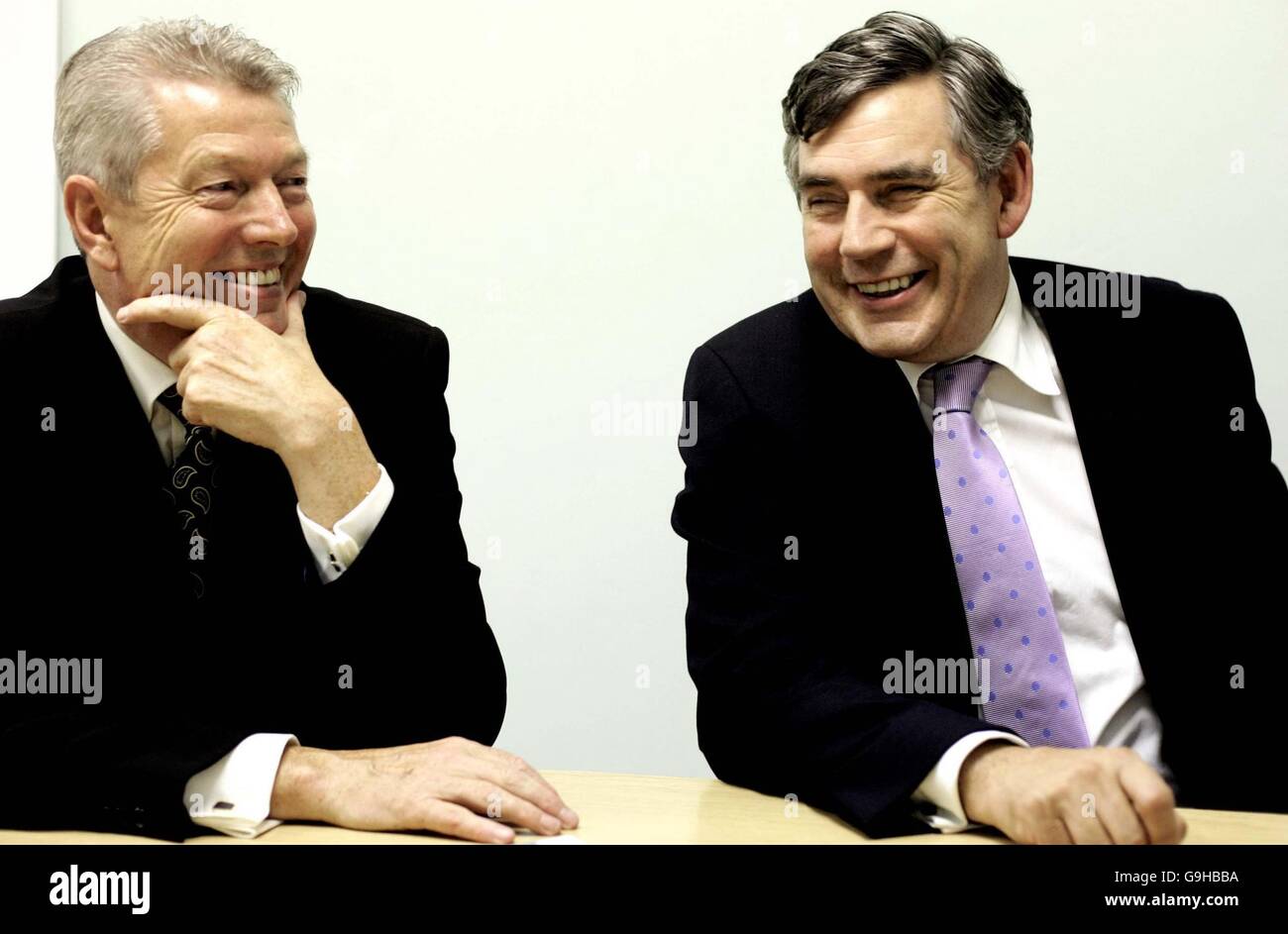 Gordon Brown annuncia iniziativa aziendale Foto Stock