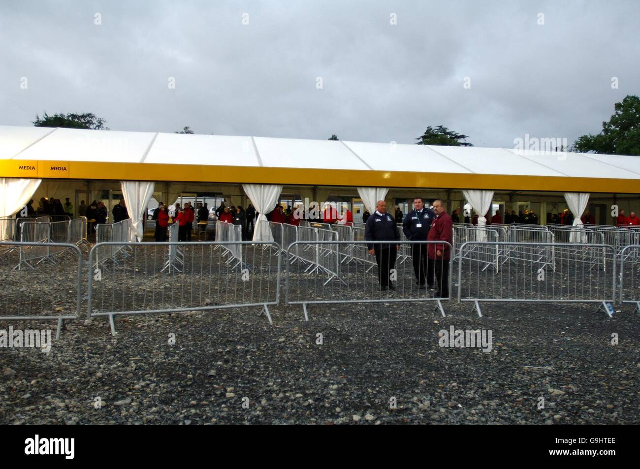 Golf - 36° Ryder Cup - pratica - il K Club. Sicurezza tenere fuori gli spettatori e il personale non essenziale a seguito di venti alti al K Club Foto Stock