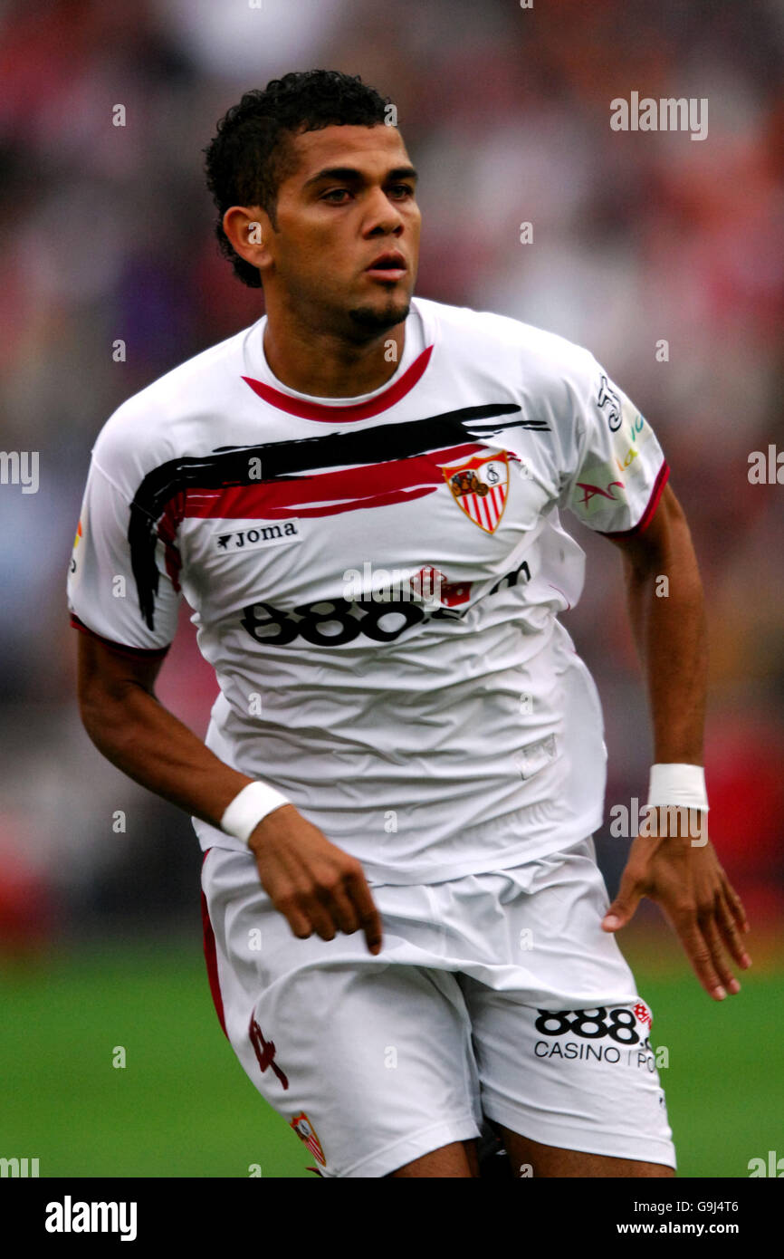 Calcio - Spagna Primera League - Atletico Madrid v Siviglia - Vicente Calderon. Daniel Alves, Siviglia Foto Stock