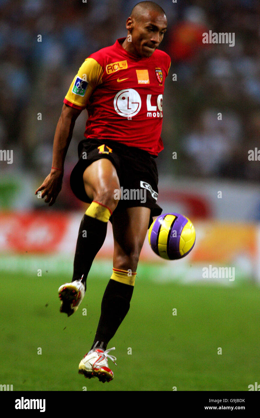 Calcio - Francia Premiere Division - Lens v Olympique Marseille - Stade Felix Bollaert. Ferreyra Jussie, lente Foto Stock