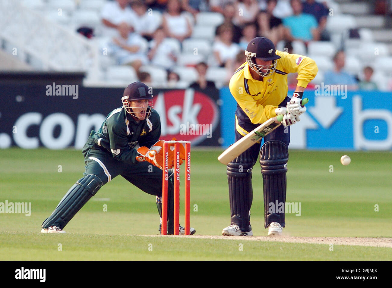 Cricket - Twenty20 Cup 2006 - North Division - Nottinghamshire Outlaws / Yorkshire Phoenix - Trent Bridge. Chris Read e Darren Lehmann di Yorkshire Phoenix Foto Stock