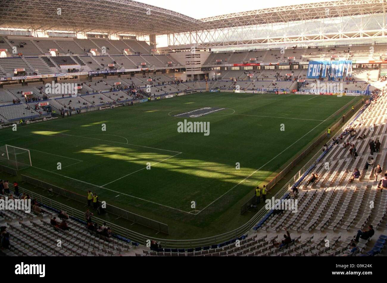 Calcio Spagnolo - Primera Liga - Real Oviedo / Villarreal. Vista generale  del nuovo Estadio Carlos Tartiere, sede del Real Oviedo Foto stock - Alamy
