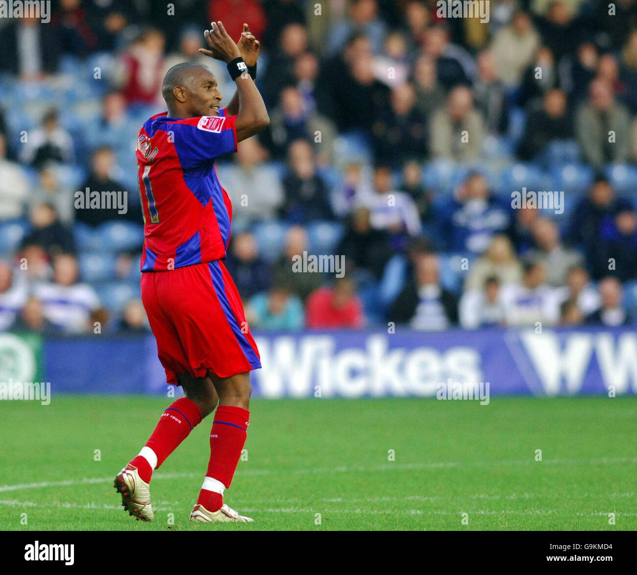 Calcio - Campionato Coca-Cola - Queens Park Rangers / Crystal Palace - Loftus Road. La Clinton Morrison di Crystal Palace celebra il suo obiettivo contro il QPR durante la partita del campionato della Coca-Cola League a Loftus Road, Londra. Foto Stock